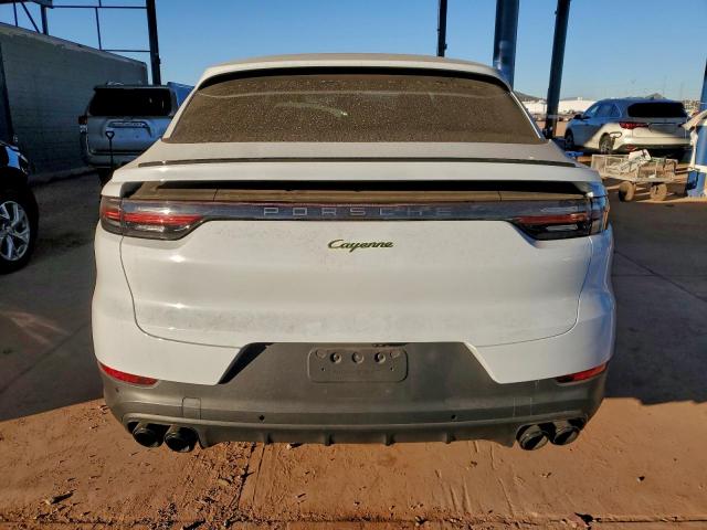 Porsche Cayenne E Hybrid Coupe Image 8