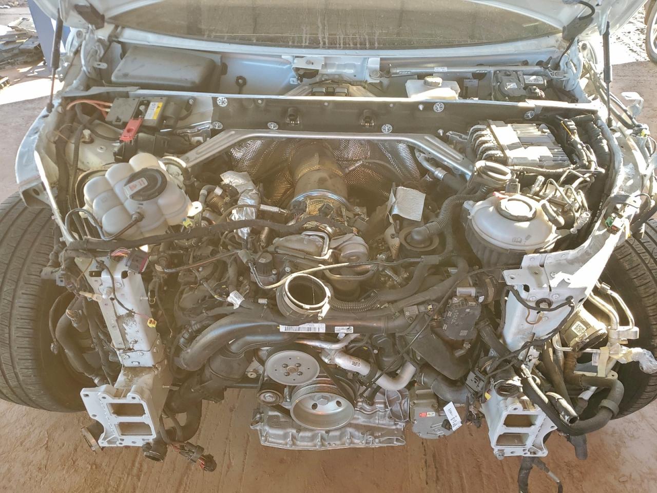 Porsche Cayenne E Hybrid Coupe Image 13