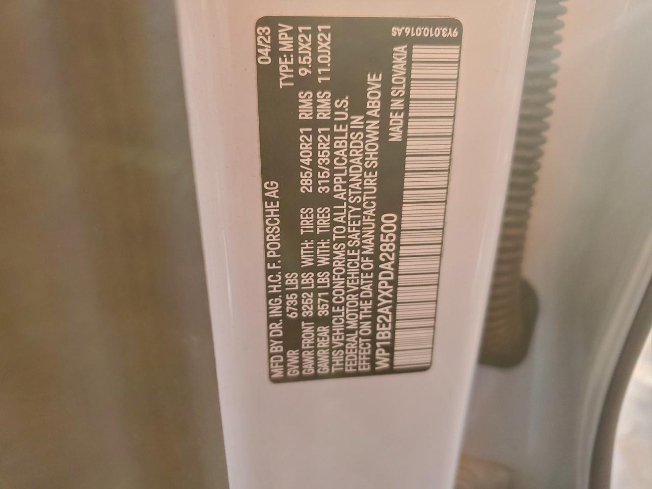 Porsche Cayenne E Hybrid Coupe Image 12