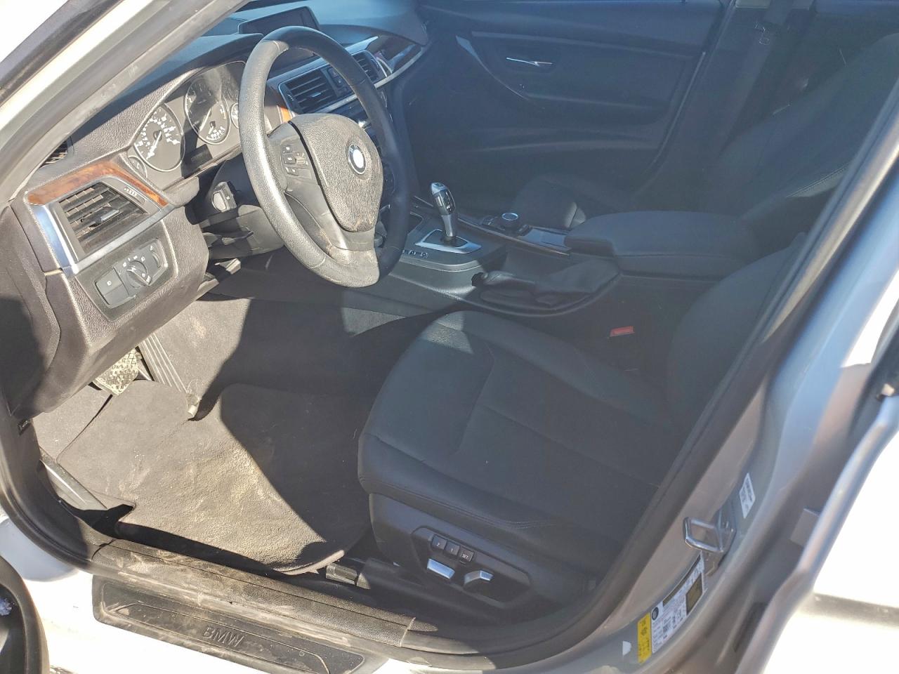 BMW 3 Series I Image 6