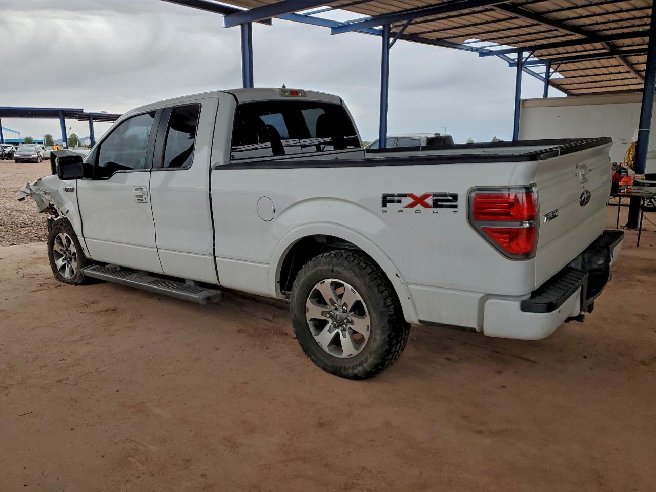 Ford F-150 Super Cab Image 2