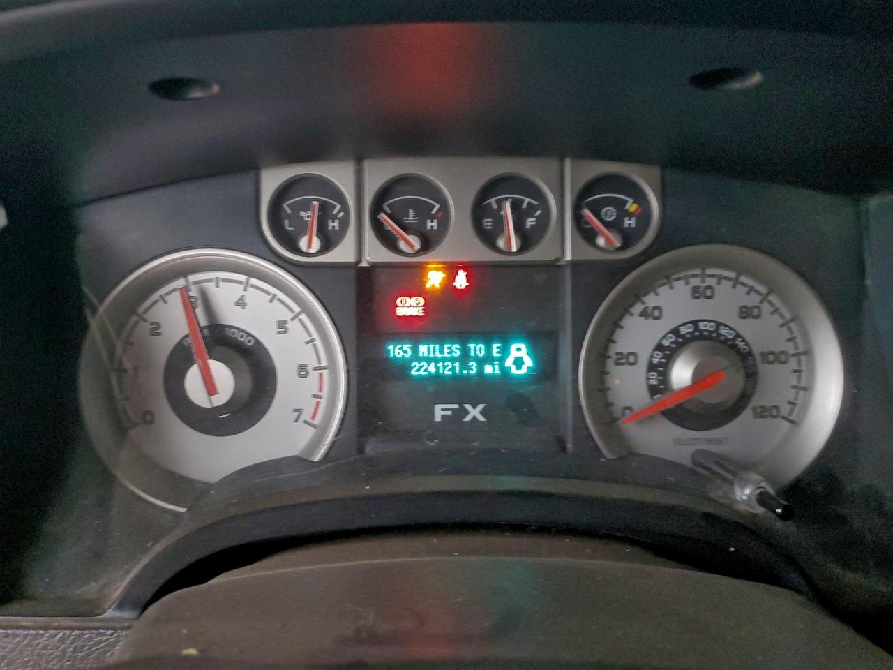 Ford F-150 Super Cab Image 9