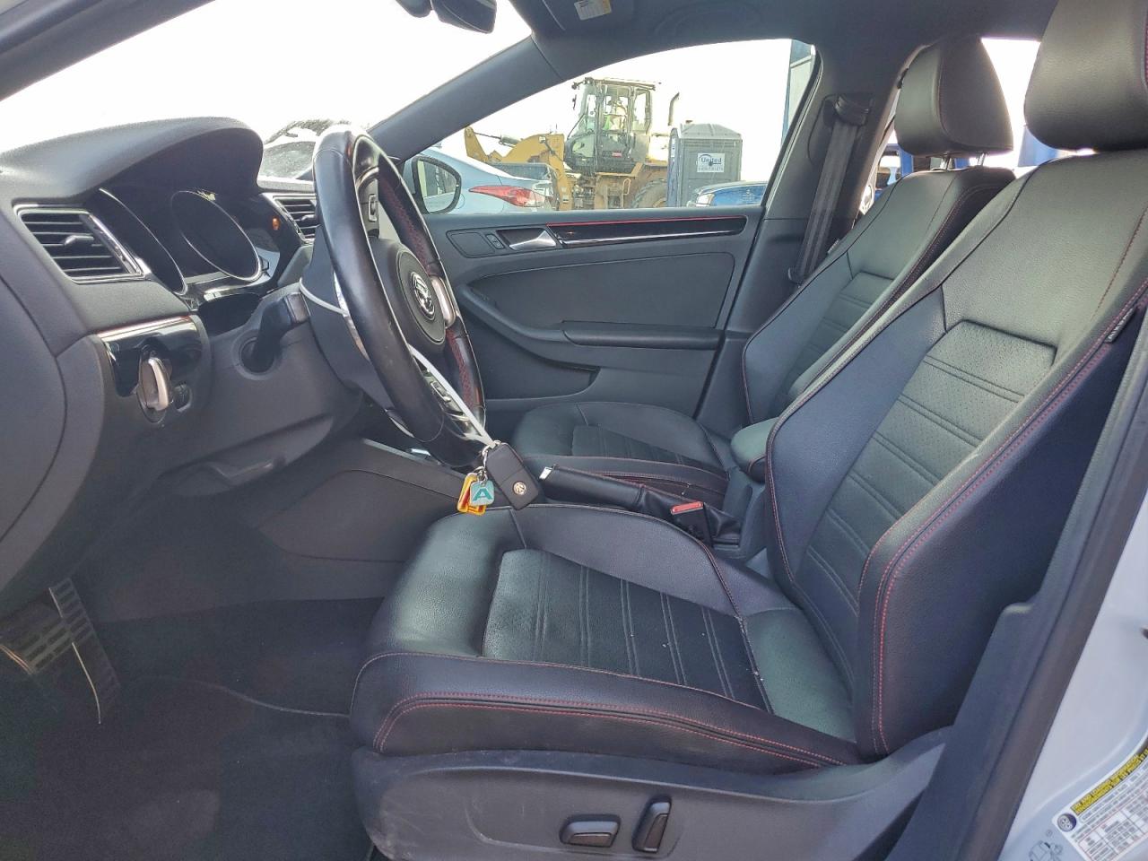 Volkswagen Jetta Gli Image 3