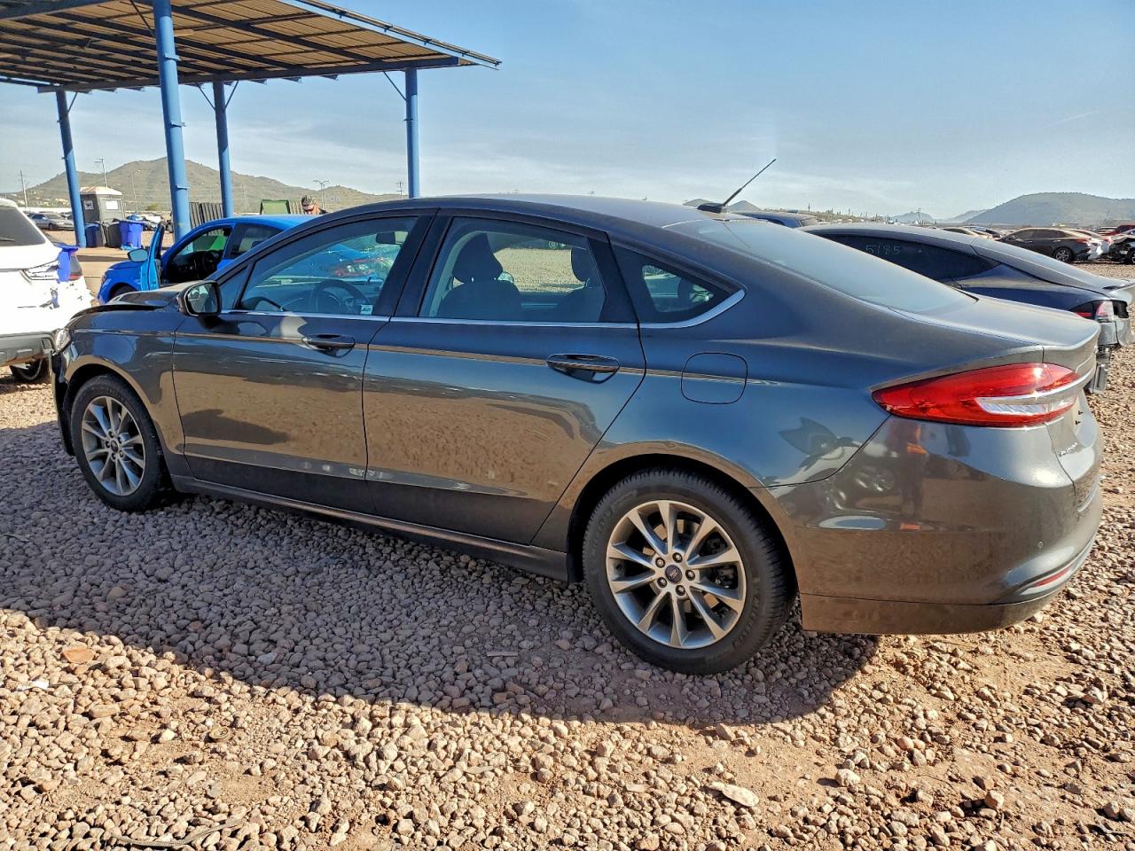 Ford Fusion Se Image 11