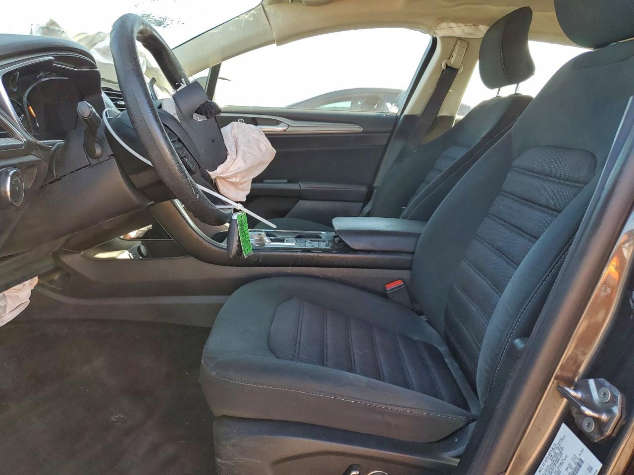 Ford Fusion Se Image 12