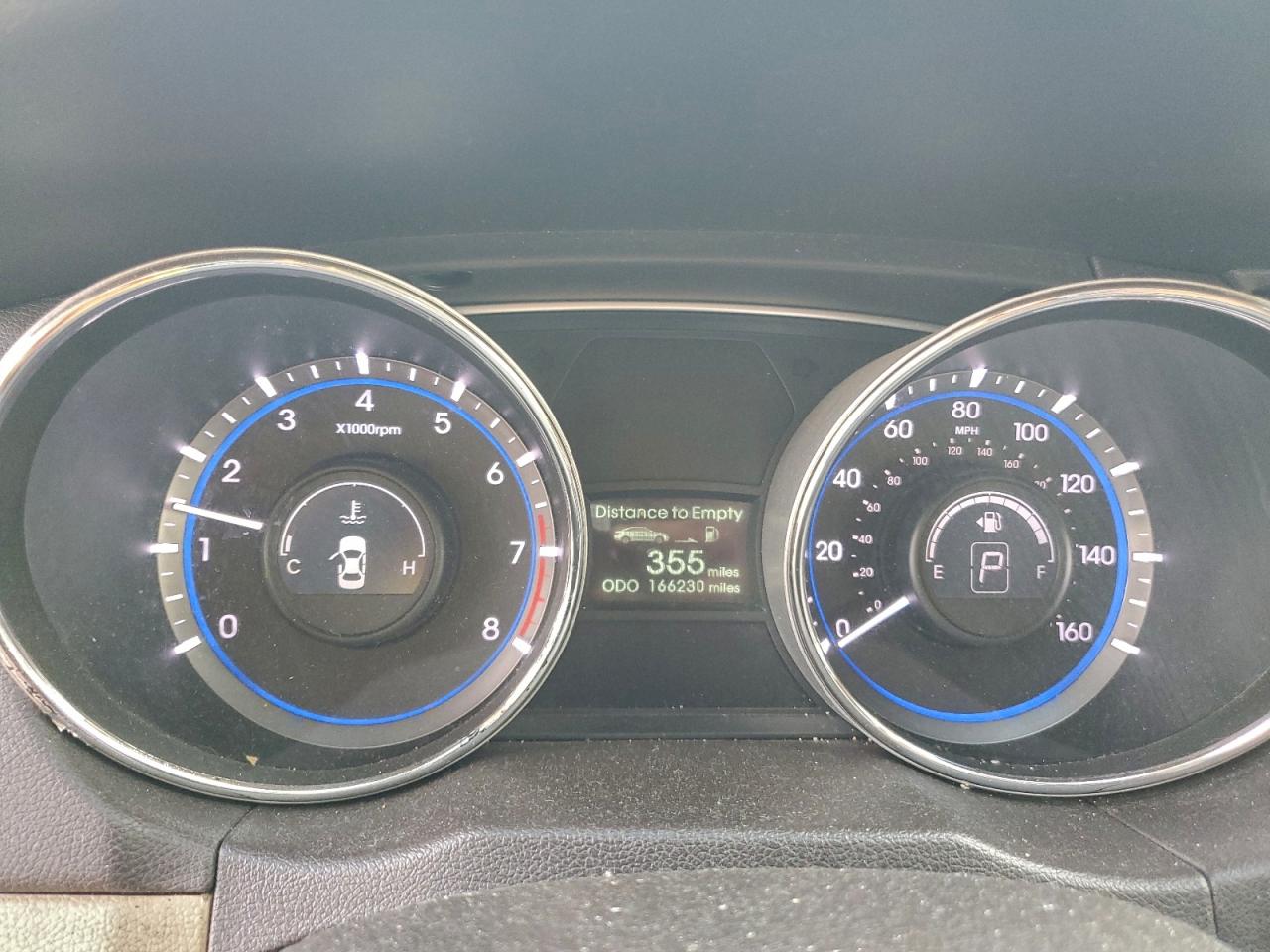 Hyundai SONATA Gls Image 12