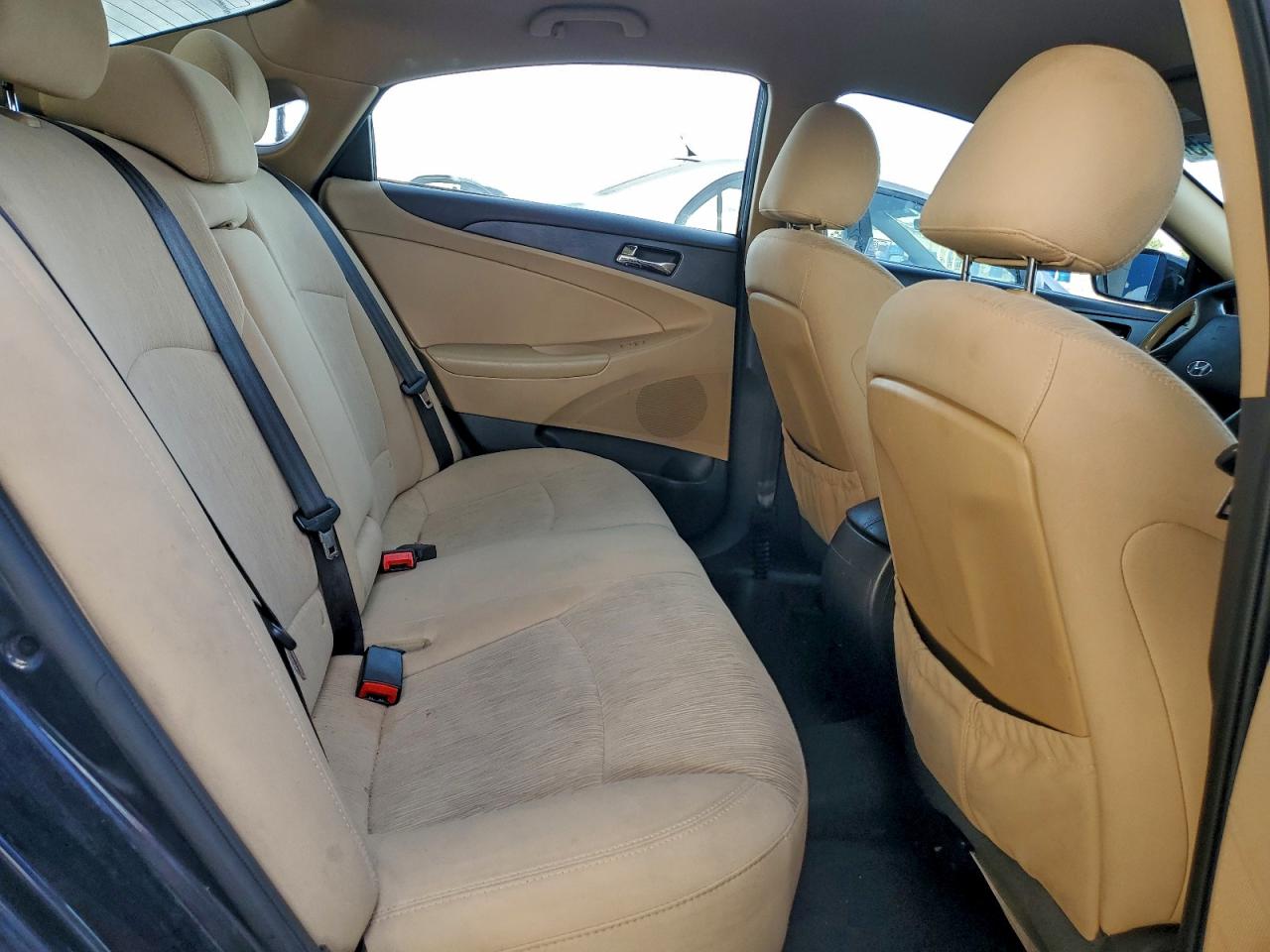 Hyundai SONATA Gls Image 7