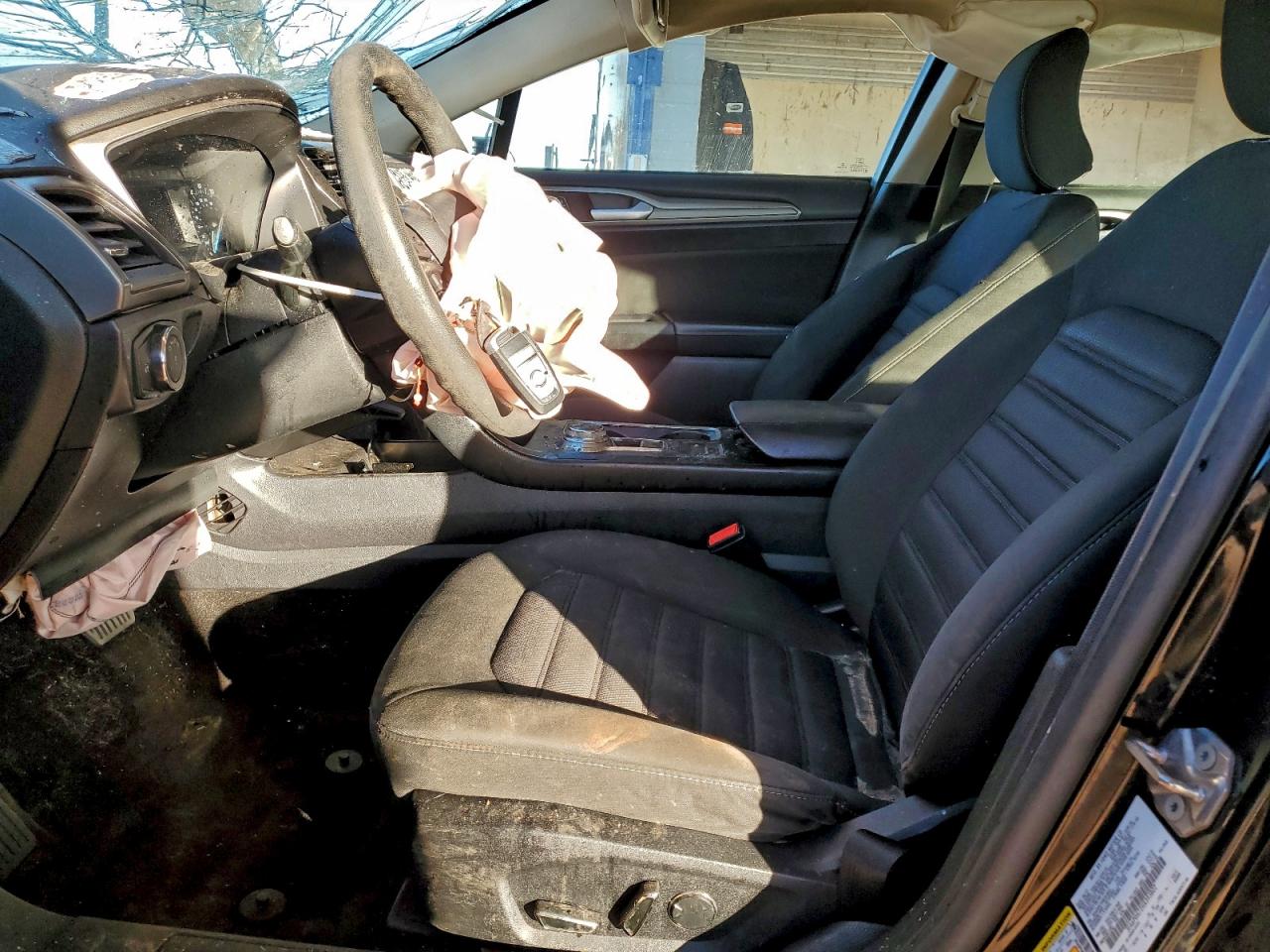 Ford Fusion Se Image 8