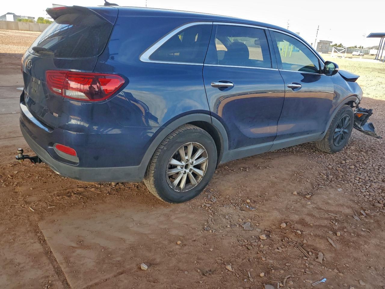 Kia Sorento L Image 2