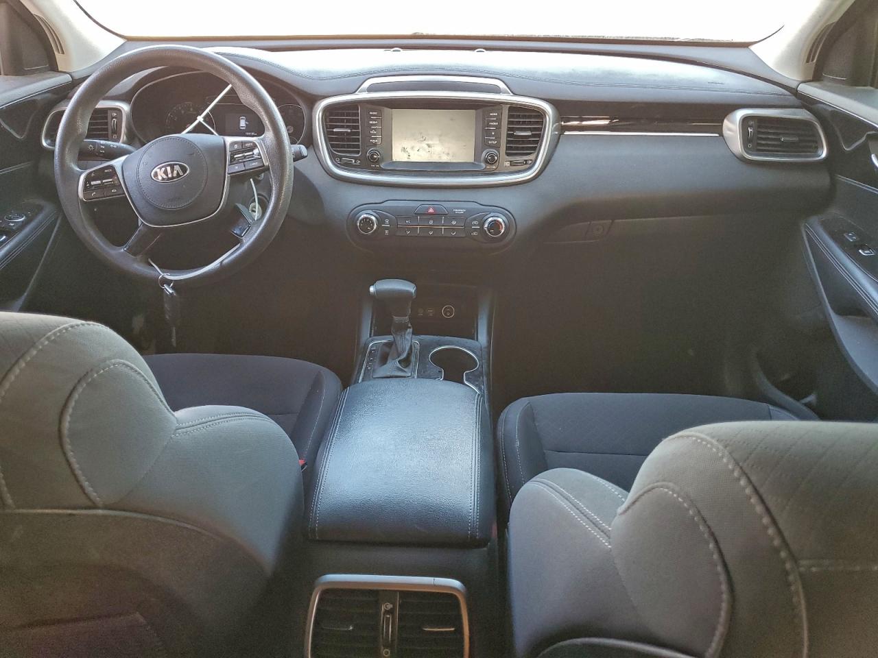 Kia Sorento L Image 8