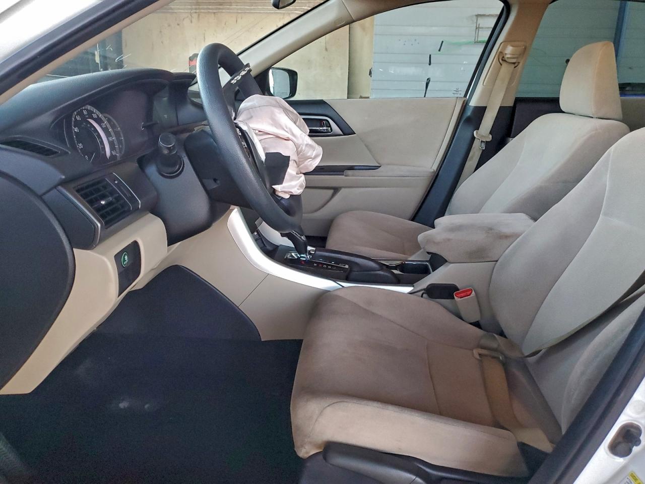 Honda Accord Lx Image 11