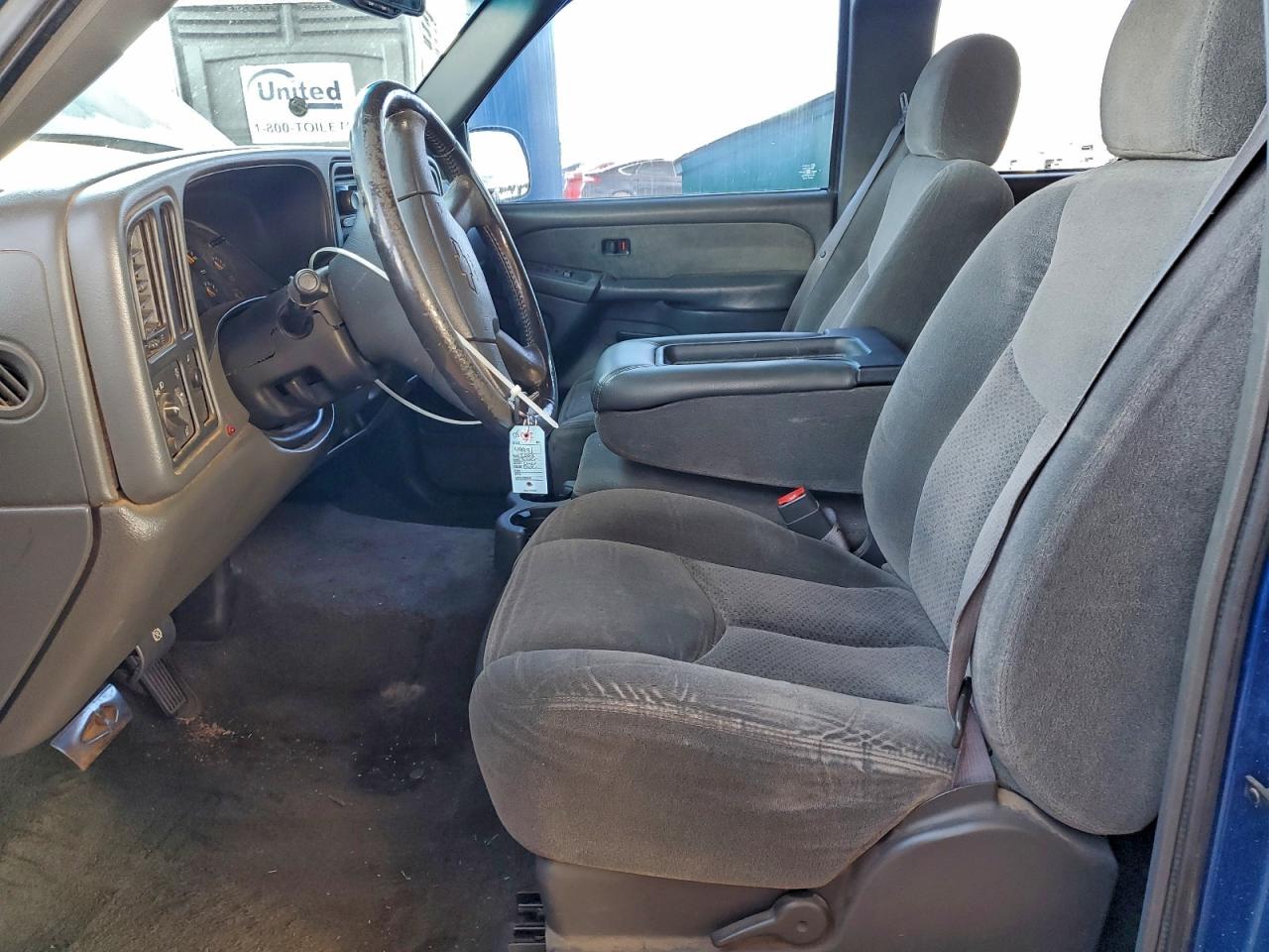 Chevrolet Silverado C1500 Image 9