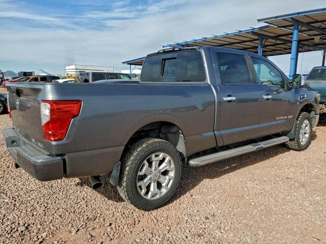 Nissan Titan Sl Image 12