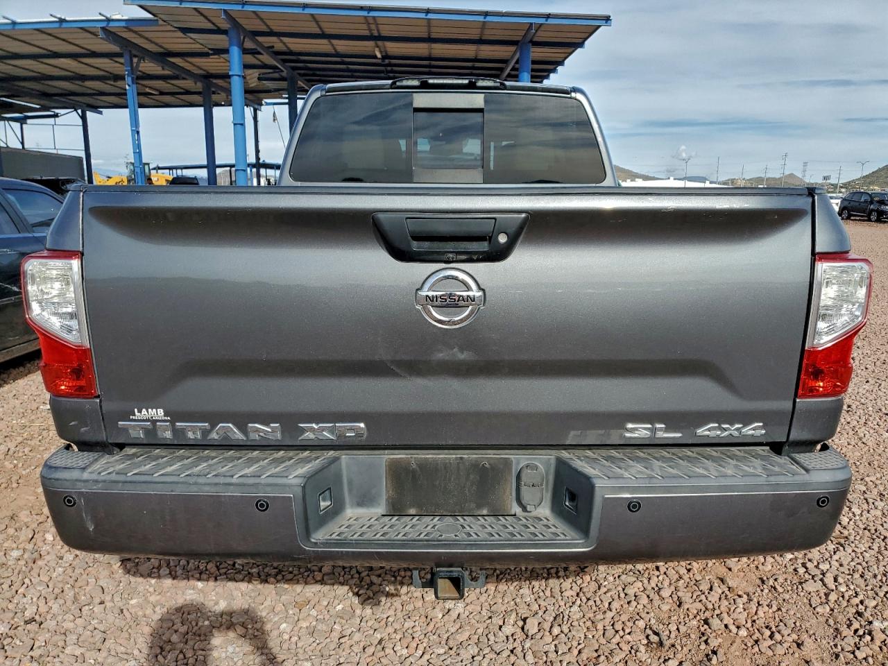 Nissan Titan Sl Image 2