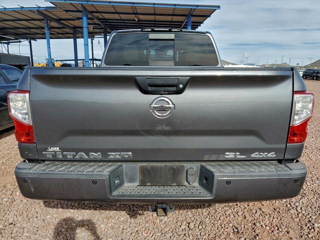 Nissan Titan Sl Image 2