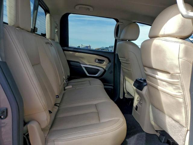 Nissan Titan Sl Image 3