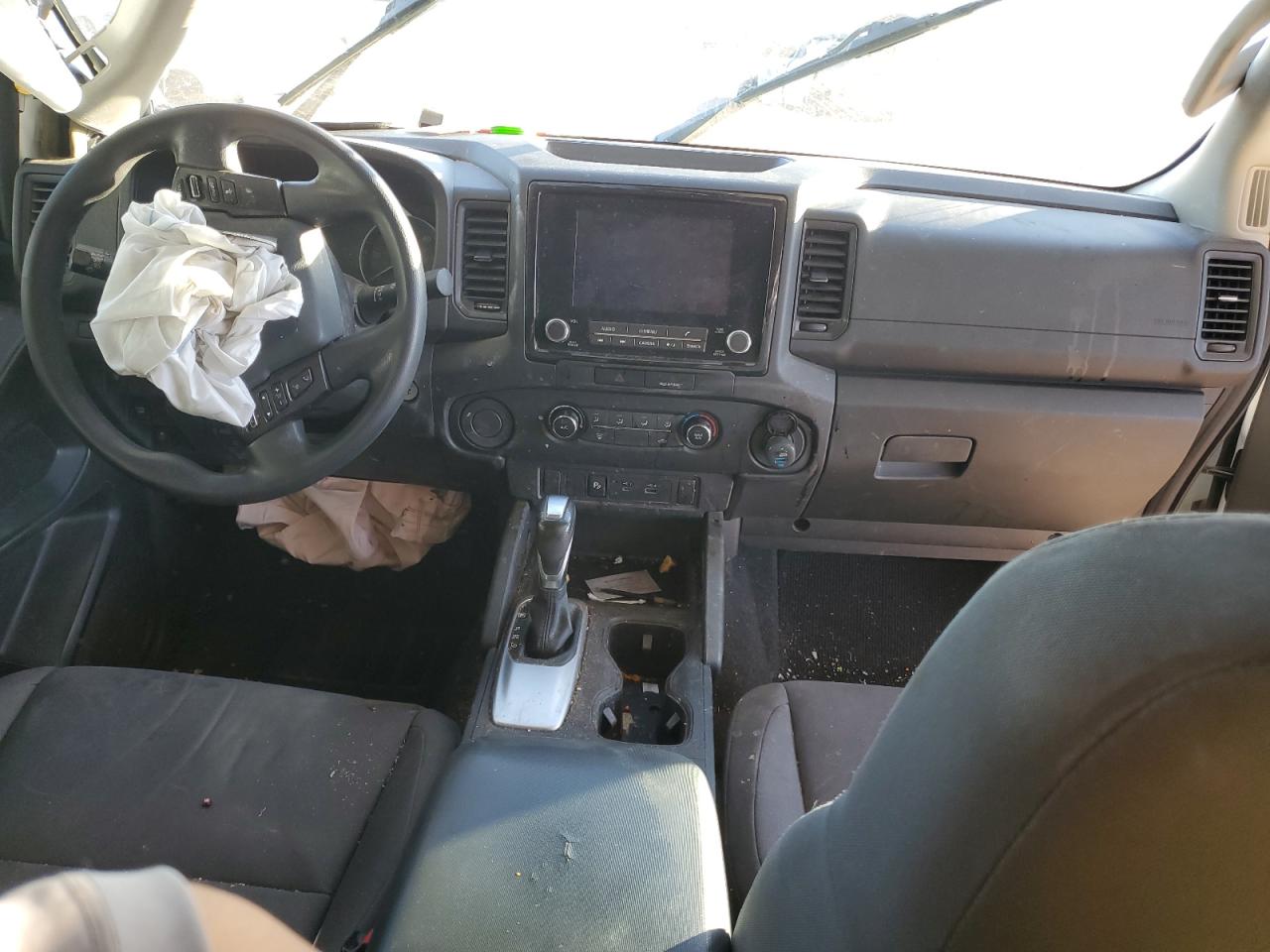 Nissan Frontier S Image 3