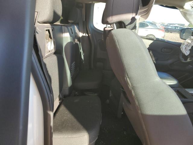 Nissan Frontier S Image 11