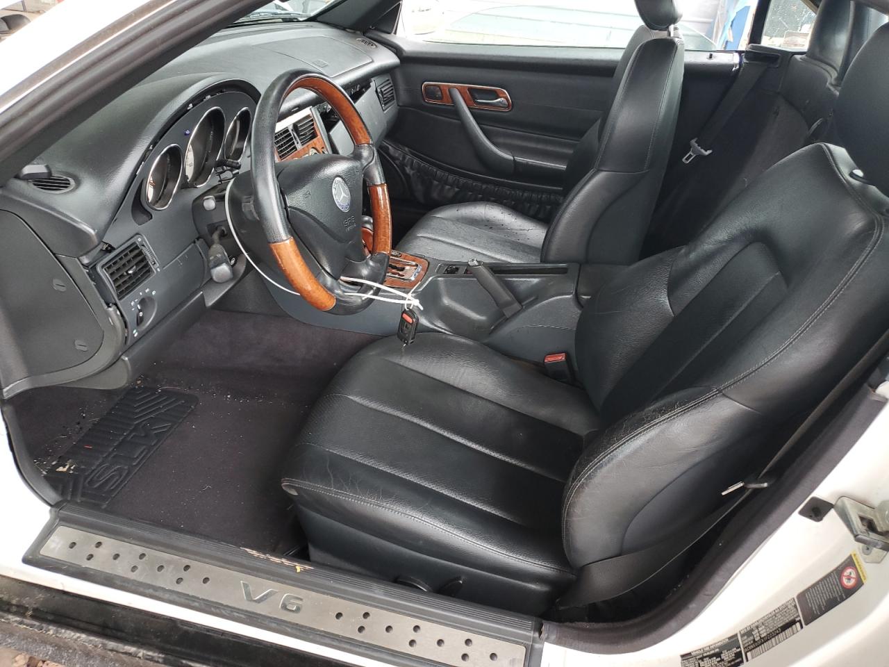 Mercedes-Benz Slk-class 320 Image 7