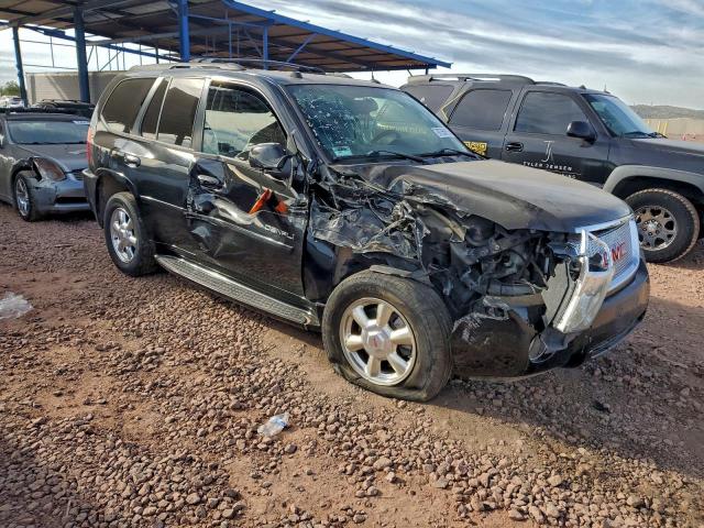 GMC Envoy Denali Image 2