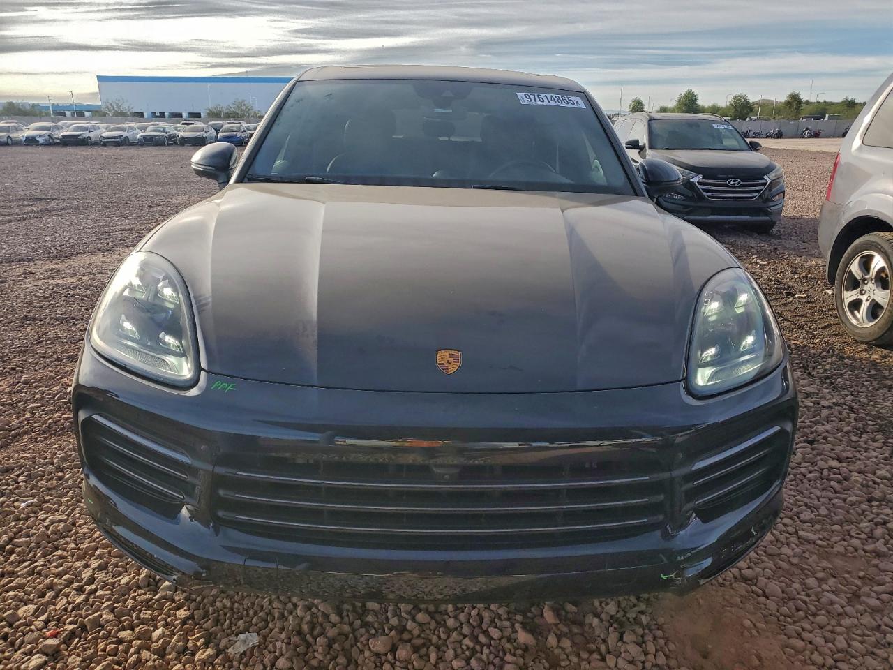 Porsche Cayenne S Image 5