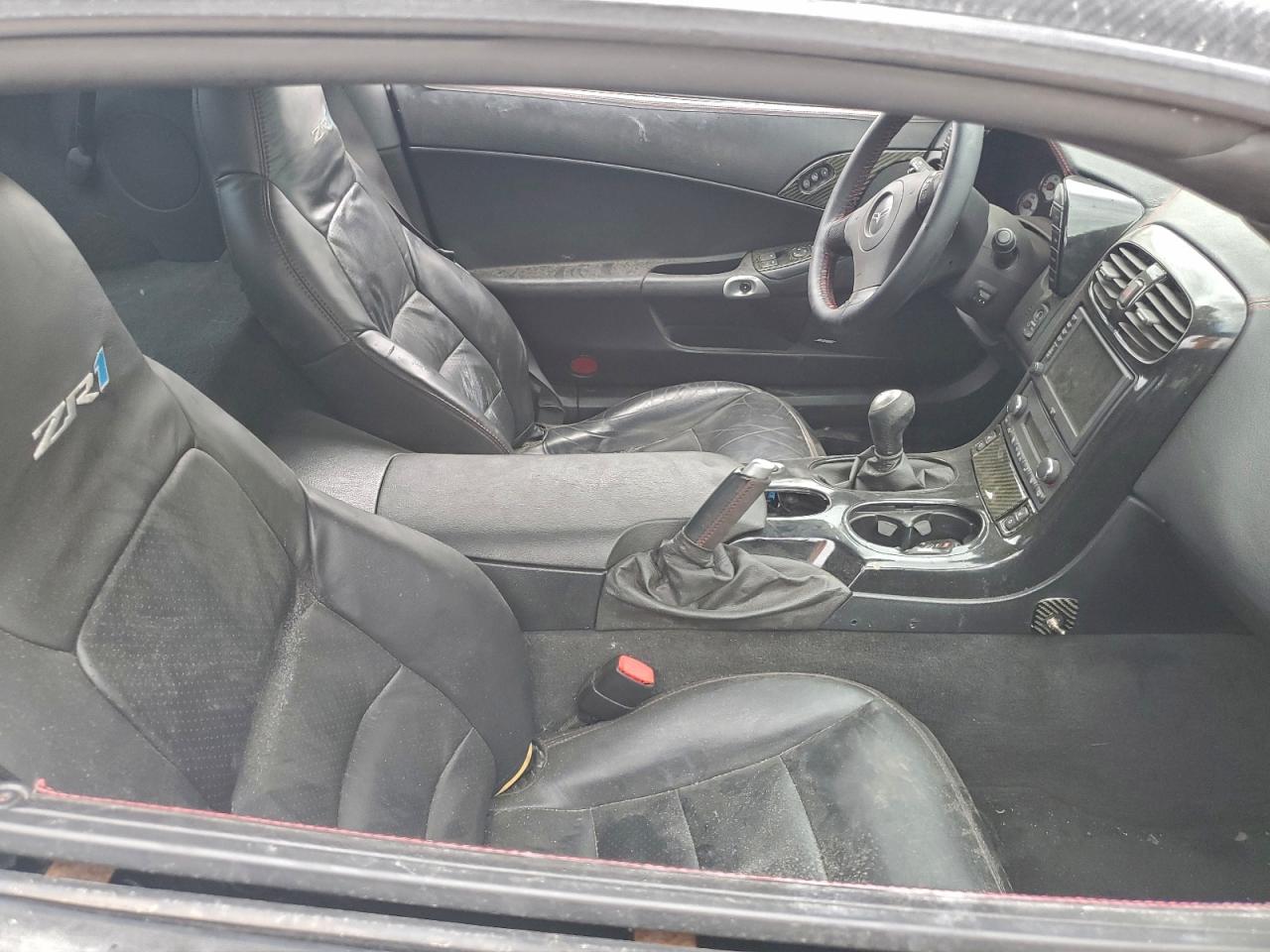 Chevrolet Corvette Z06 Image 10