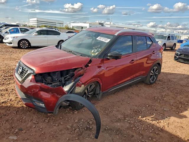  Salvage Nissan Kicks