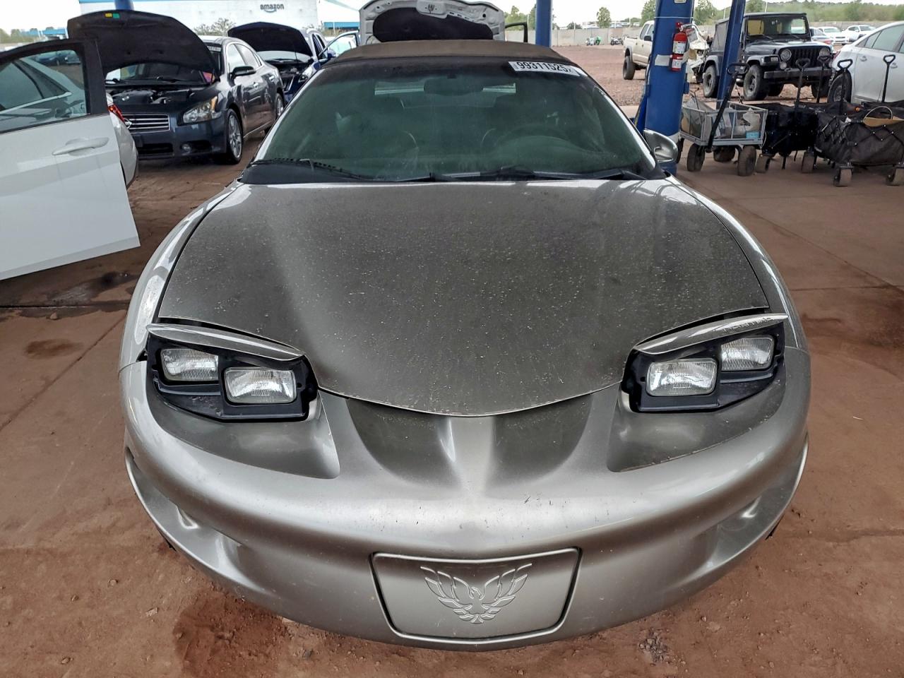 Pontiac Firebird Image 11