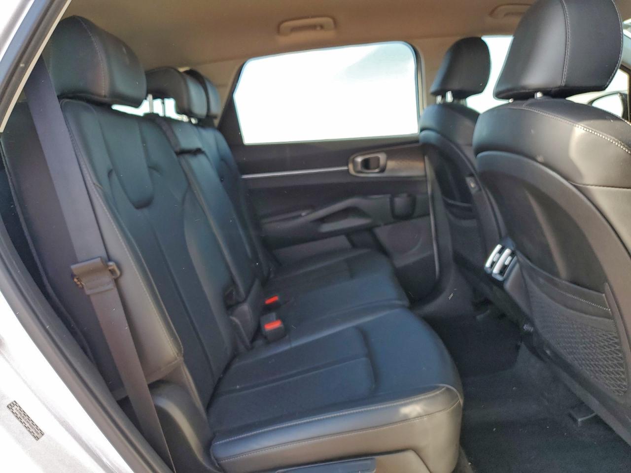 Kia Sorento S Image 13