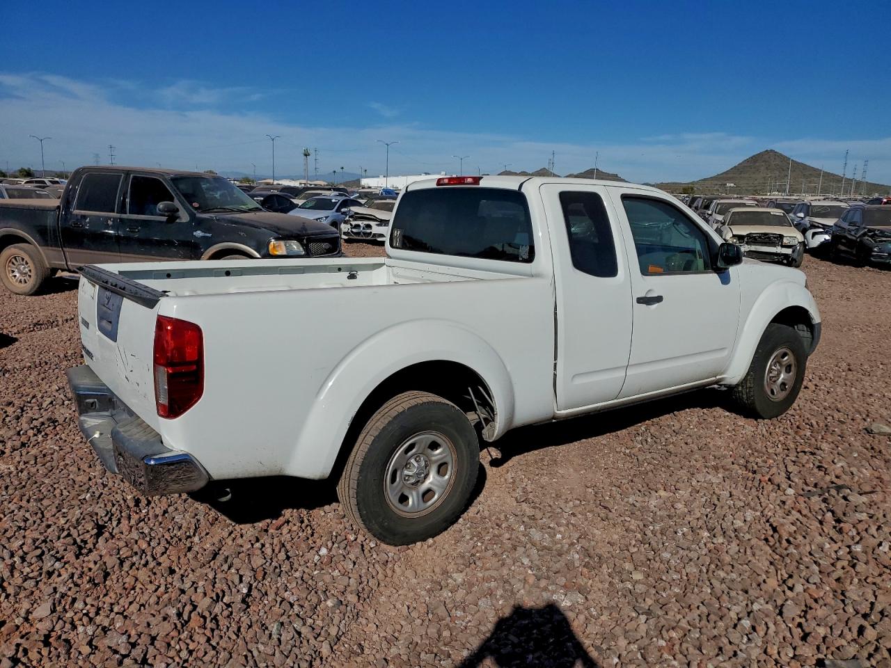 Nissan Frontier S Image 4