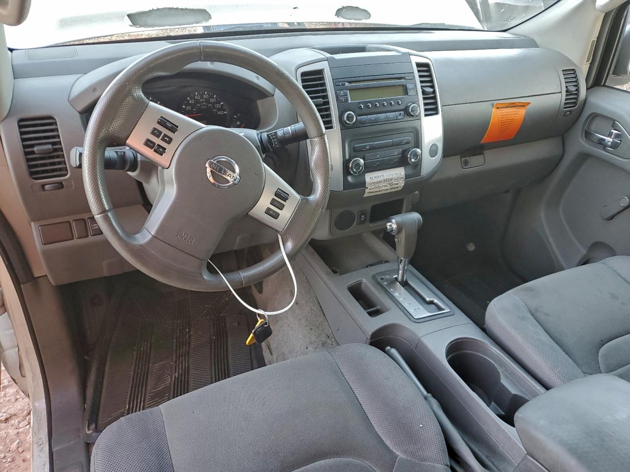 Nissan Frontier S Image 12