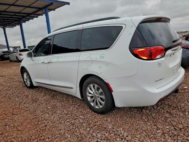 Chrysler Pacifica Touring L Image 4