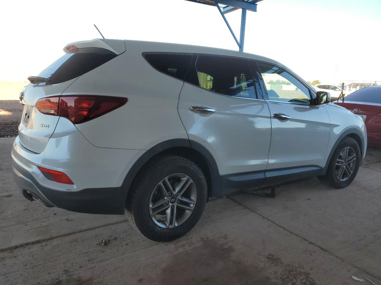 Hyundai SANTA FE Image 4