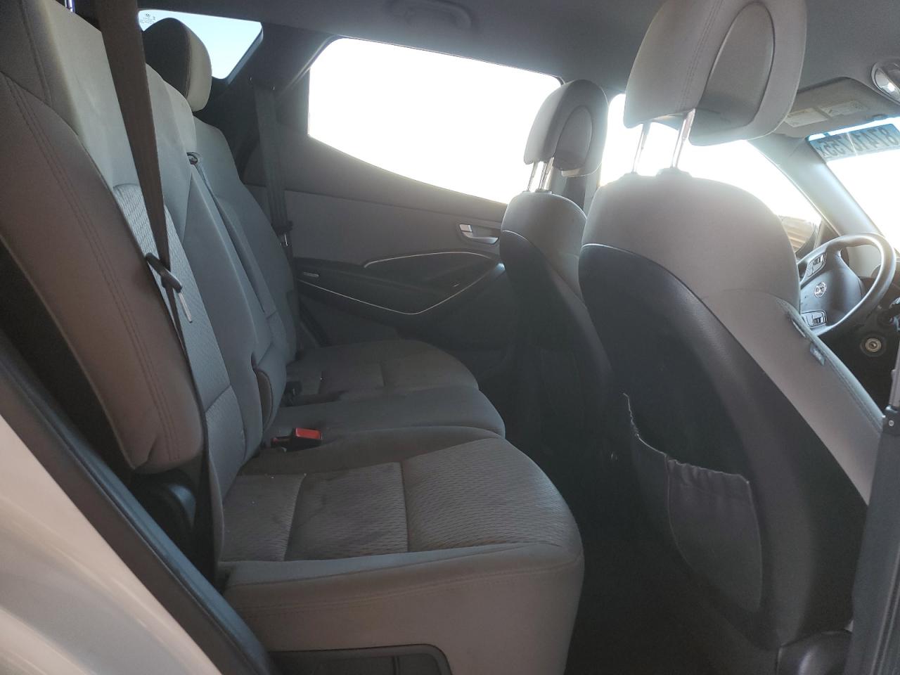 Hyundai SANTA FE Image 8