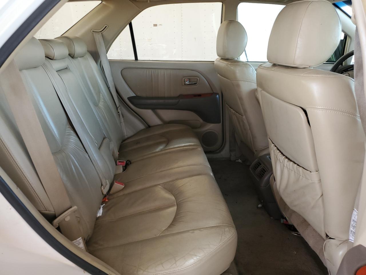 Lexus RX 300 Image 8