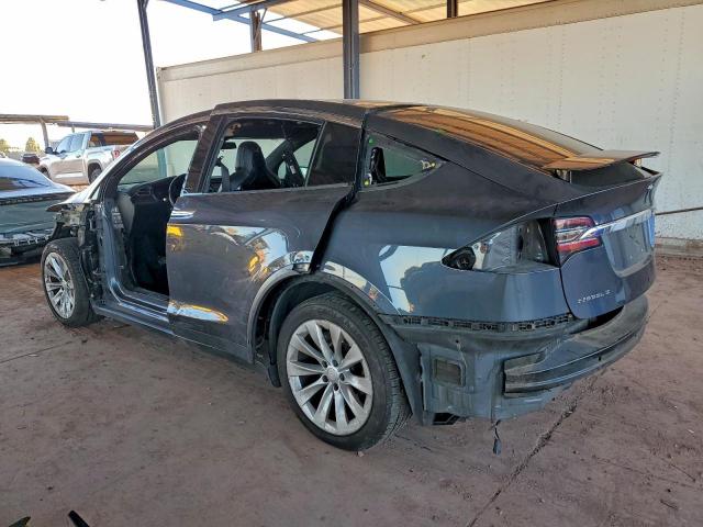 Tesla Model X Image 12