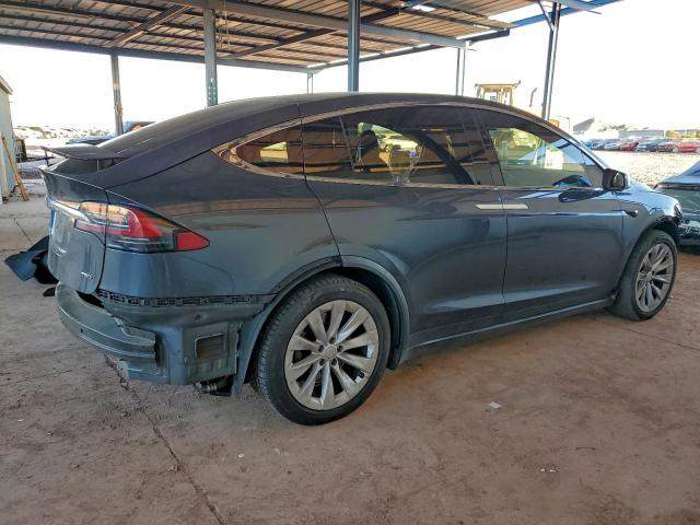 Tesla Model X Image 13