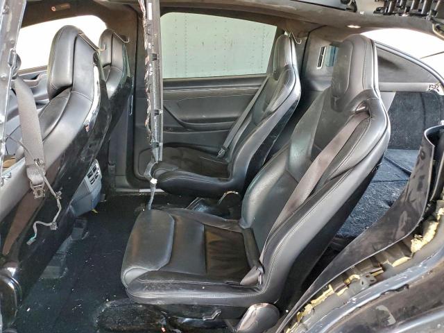 Tesla Model X Image 8