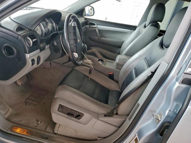 Porsche Cayenne S Image 13