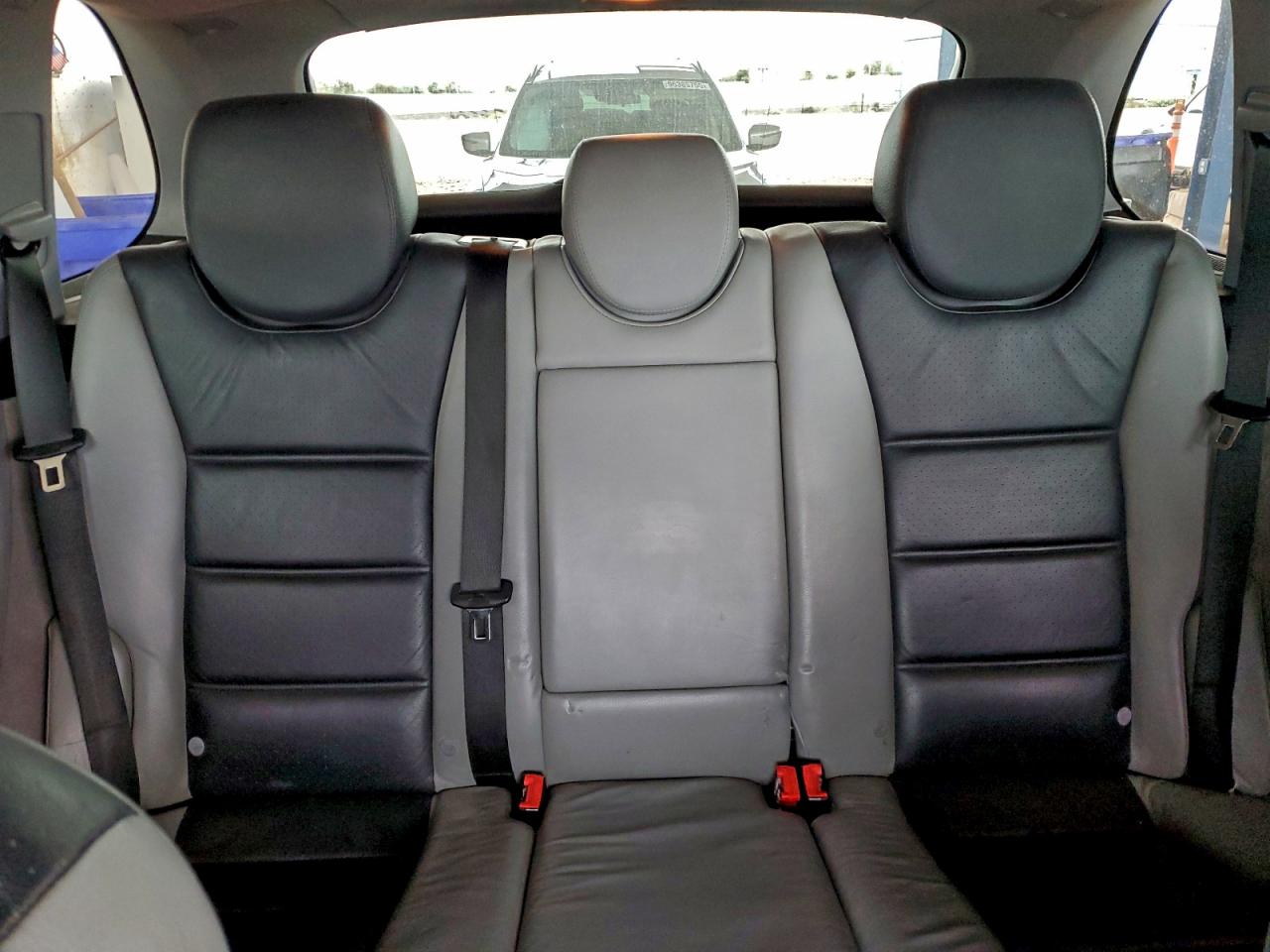 Porsche Cayenne S Image 9