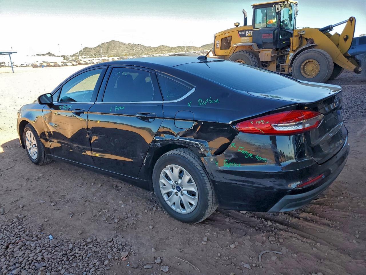 Ford Fusion S Image 8