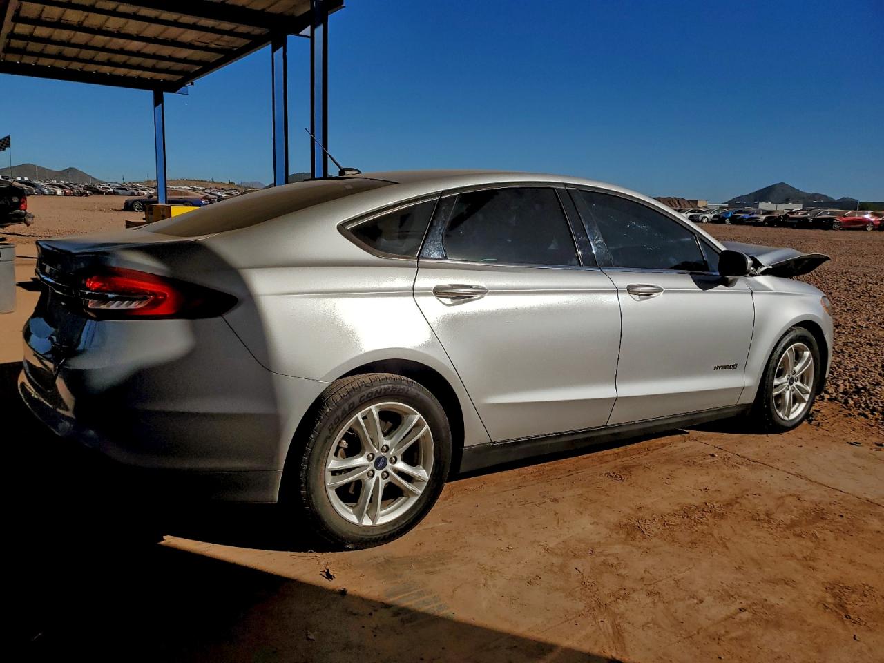 Ford Fusion Se Hybrid Image 3