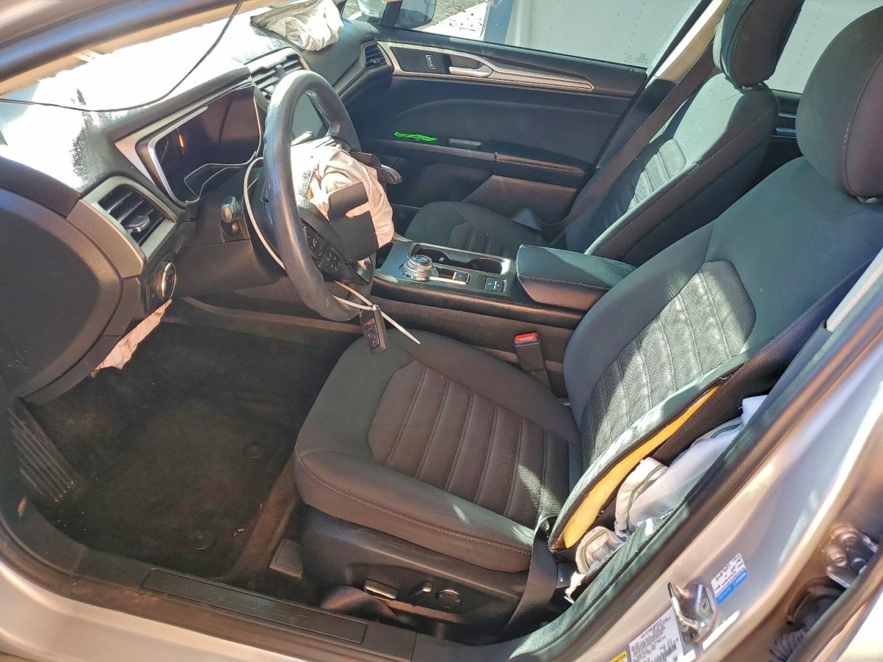 Ford Fusion Se Hybrid Image 7