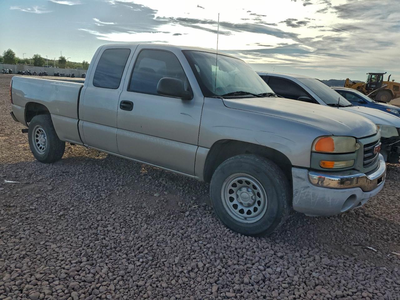 GMC Sierra K1500 Image 2