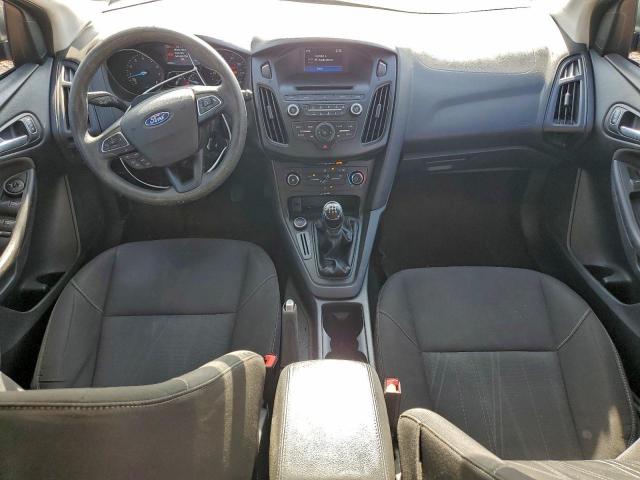 Ford Focus Se Image 8
