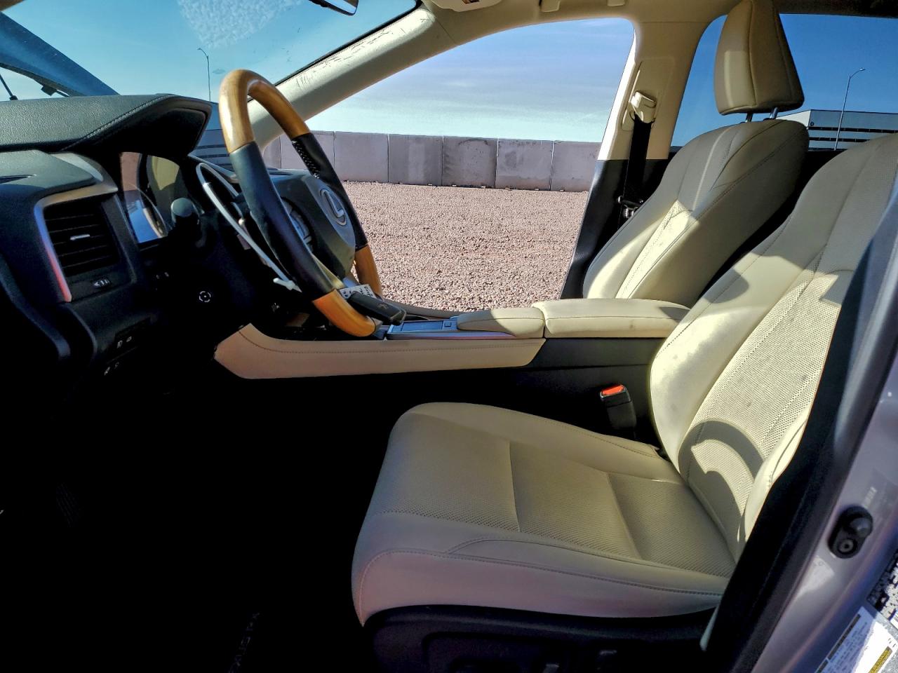 Lexus RX 350 L Image 2