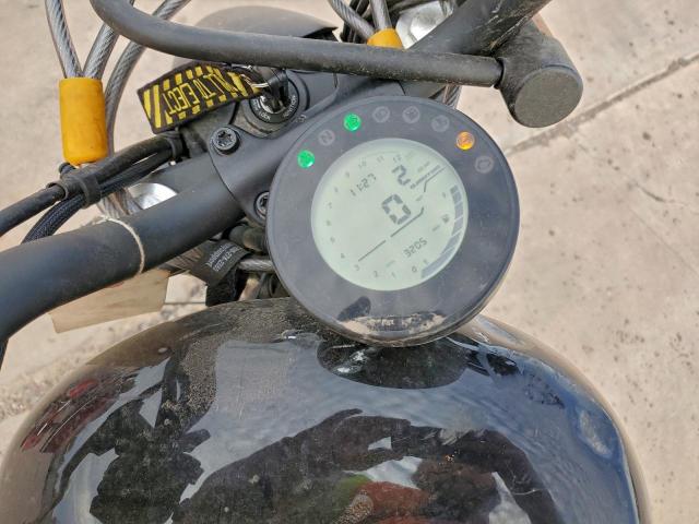 Qian Scooter Image 8