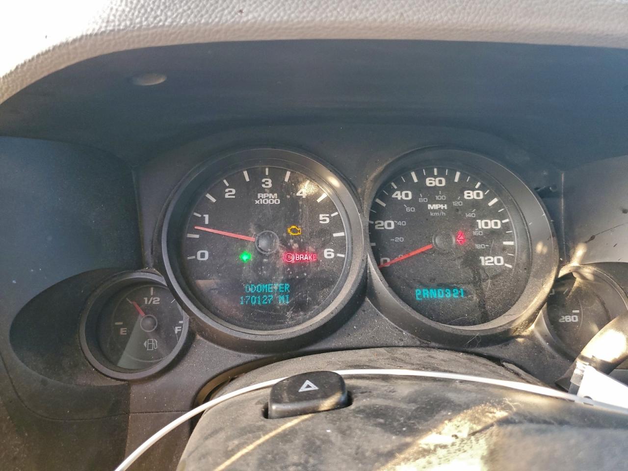 GMC Sierra C1500 Image 2