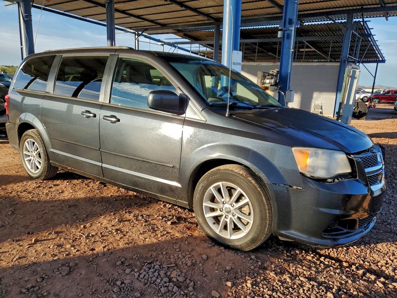 Dodge Caravan Sxt Image 2