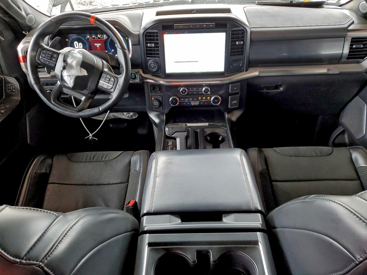 Ford F-150 Raptor Image 11